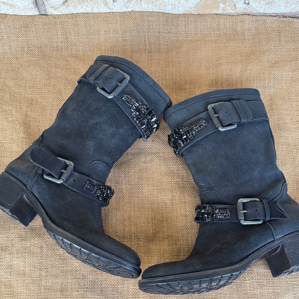 Vera Wang Lavander Label Crystal Embellished Biker Boots Black Leather  6 1/2 - Picture 3 of 13